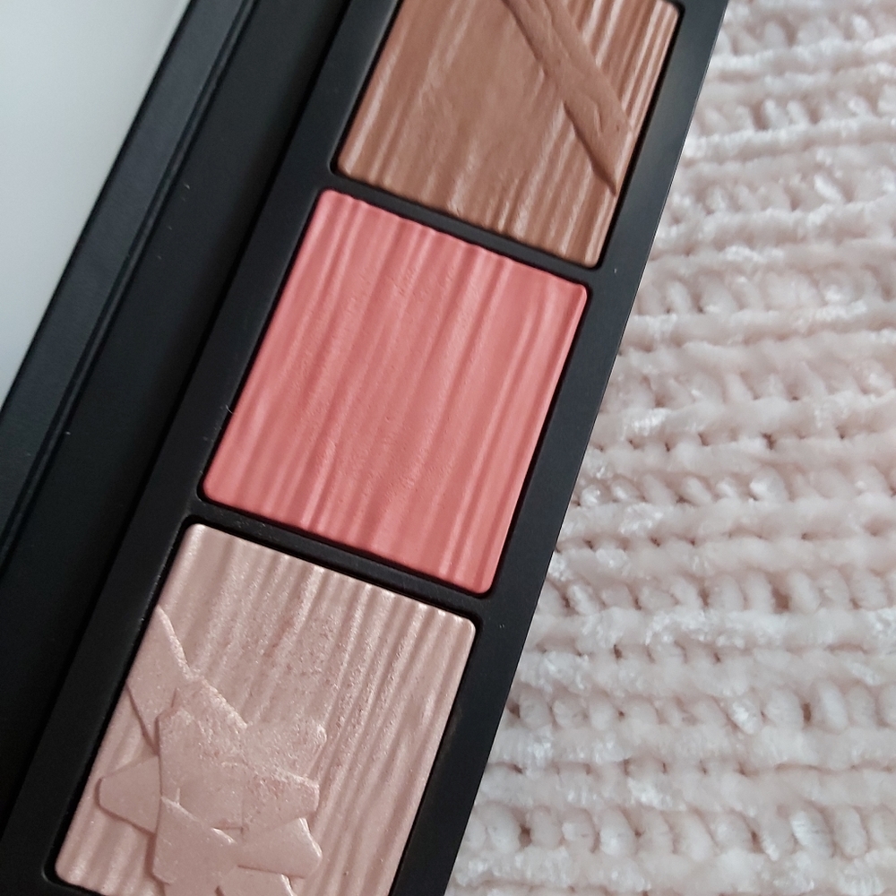 Makeup bundle - Picture 8 of 10